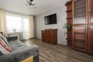 2-комнатная квартира, 48 м² — посуточно в Шелехове