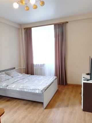 1-комнатная квартира, 40 м² — посуточно в Иркутске