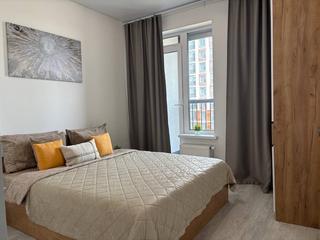 1-комнатная квартира, 40 м² — посуточно в Новосаратовке